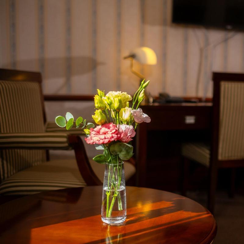 Hotel Golden Eagle Levice Luaran gambar