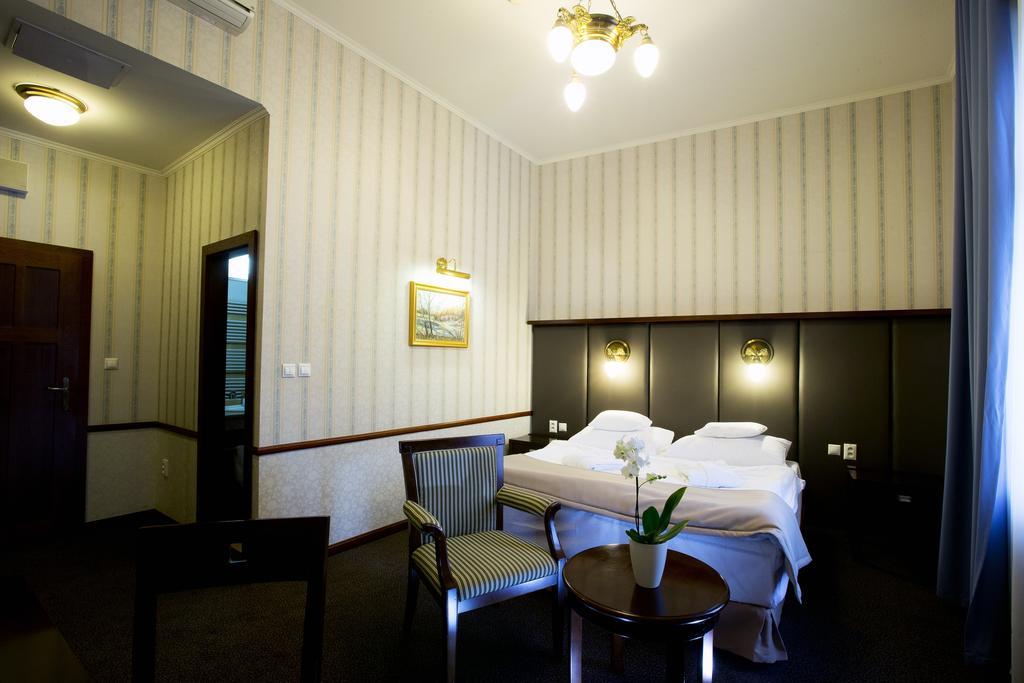 Hotel Golden Eagle Levice Bilik gambar